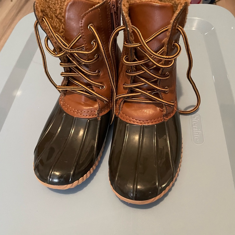 Steve Maden boots barley used size 6